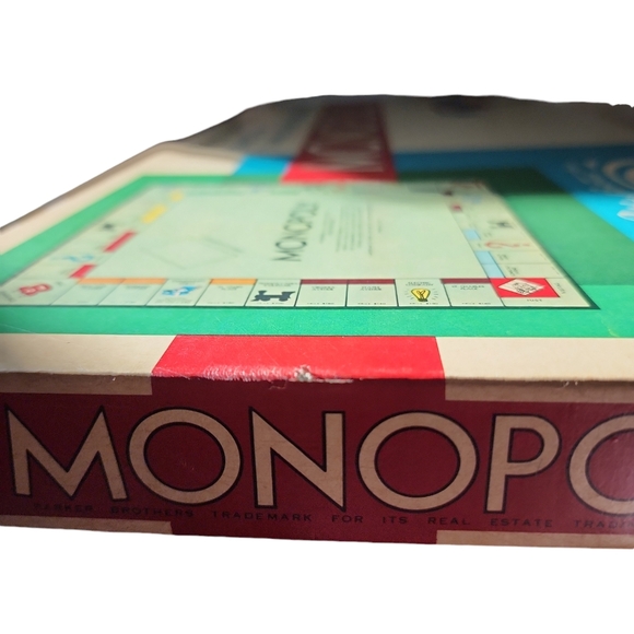 Vintage 1961 Parker Bros. Monopoly Game. - Picture 15 of 15